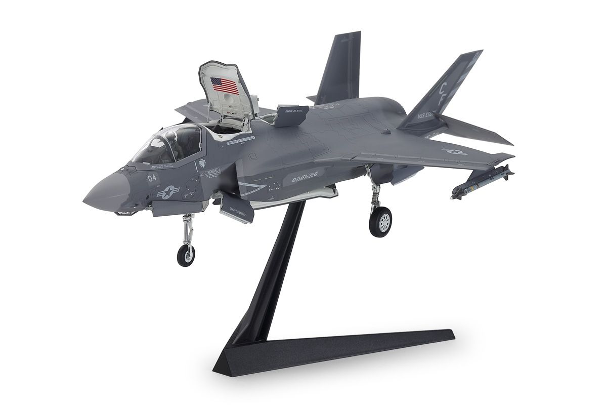 Tamiya 60793 Lockheed Martin F-35B Lightning II 1/72 Scale Plastic Model Kit