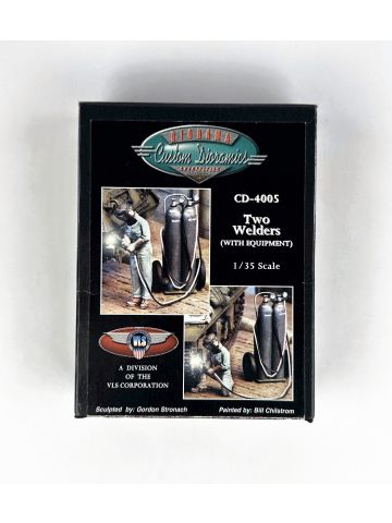 Custom Dioramics CD-4005 Two Welders With Equipment 1/35 Scale Detail Set