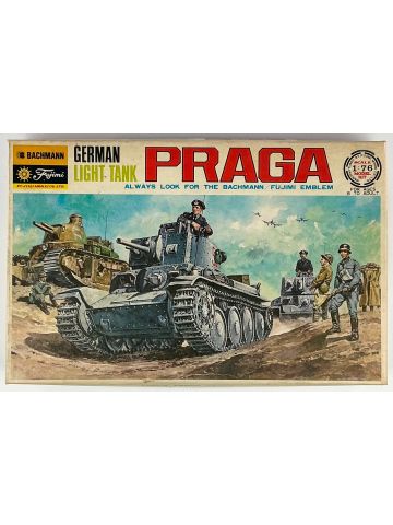 Bachmann-Fujimi 0769 German Light Tank 'Praga' 1/76 Scale Model Kit Open Box