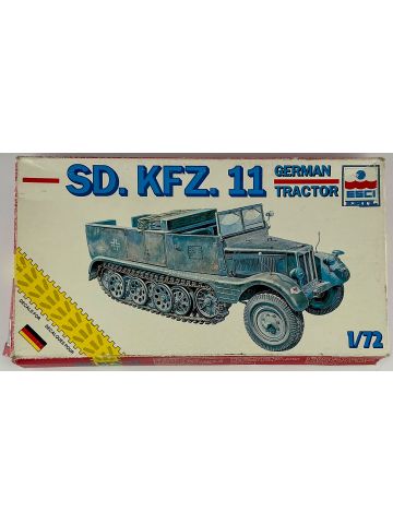 ESCI 8348 Sd. Kfz. 11 German Tractor 1/72 Scale Plastic Model Kit Open Box