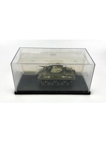 Dragon Armor 60315 M4A3 105mm HVSS 713th Tank Battalion Okinawa 1/72 Scale Model