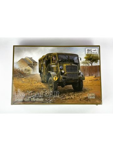 IBG Models 72002 Bedford QLR 3-ton 4x4 Wireless 1/72 Scale Plastic Model Kit