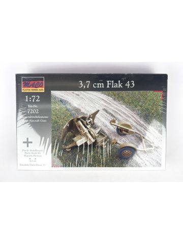 Maco 7202 3.7 cm Flak 43 Anti-Aircraft Gun 1/72 Scale Plastic Model Kit