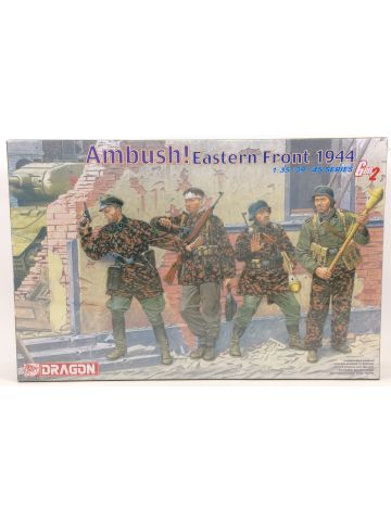 Dragon 6333 Ambush! Eastern Front 1944 1/35 Scale Model Figures