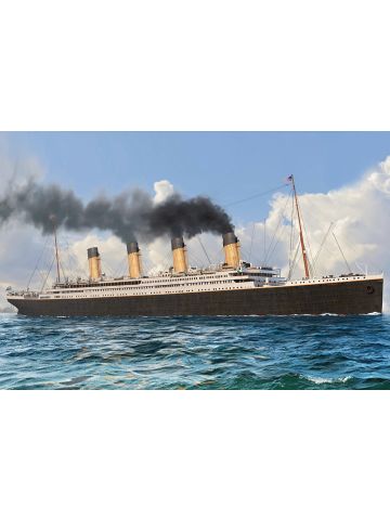 HobbyBoss 83420 R.M.S. Titanic 1/700 Scale Plastic Model Kit