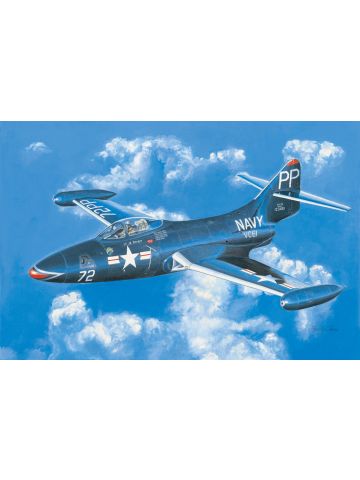 HobbyBoss 87249 US Navy Grumman F9F-2P Panther 1/72 Scale Plastic Model Kit