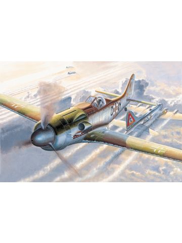HobbyBoss 81701 Focke-Wulf Ta-152 C-0 1/48 Scale Plastic Model Kit