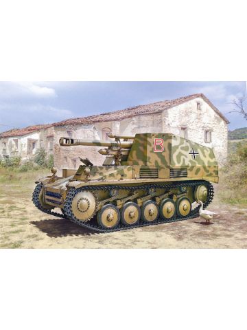 Italeri 7061 Sd.Kfz. 124 'Wespe' Self-Propelled Howitzer 1/72 Scale Model Kit