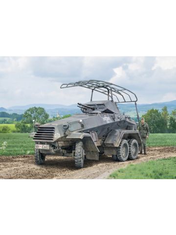 Italeri 97032 Sd.Kfz. 232. 6 Rad 1/72 Scale Plastic Model Kit