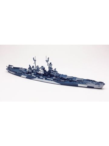 Neptun T1302 US Battleship North Carolina Camouflaged 1945 1/1250 Scale Model