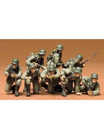 Tamiya 35061 World War II German Panzergrenadiers 1/35 Scale Model Figures