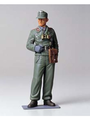 Tamiya 36301 Wehrmacht Tank Crewman 1/16 Scale Plastic Model Figure Kit