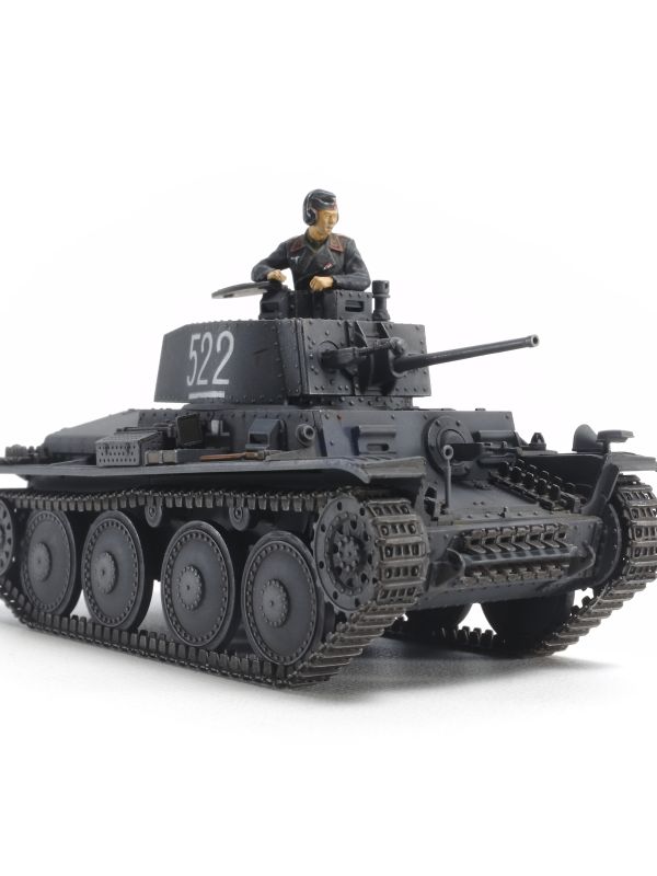 Tamiya 1/48 Panzer 38(t) Ausf. E/F model kit