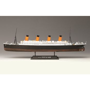 Academy 14220 RMS Titanic 1/700 Scale Plastic Model Kit with LED Lighting Set