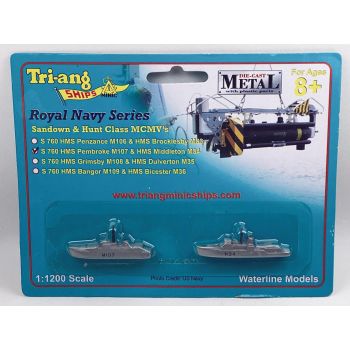 Tri-ang Minic S760 British Minesweeper Pembroke & Middleton 1/1200 Scale