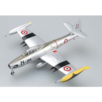 Easy Model 36802 Republic F-84G Thunderjet French Air Fore 1952 1/72 Scale Model