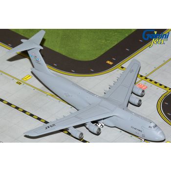 GeminiMacs 122 US Air Force C-5M Dover AFB 1/400 Scale Diecast Model