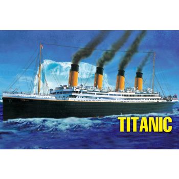 HobbyBoss 81305 British Passenger Ship Titanic 1912 1/550 Scale Plastic Model Kit 