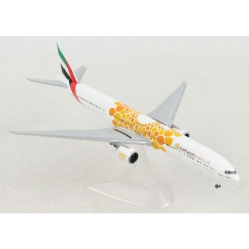 Herpa Wings 533539 Emirates Boeing 777-300ER 'Expo 2020' 1/500 Scale Model