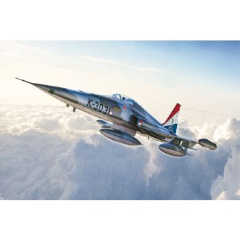 Italeri 1441 F-5A Freedom Fighter 1/72 Scale Model Kit with Decals for 6 Nations