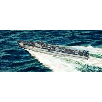 Italeri 5625 WWII German Schnellboot S-26/S-38 1/35 Scale Model Kit