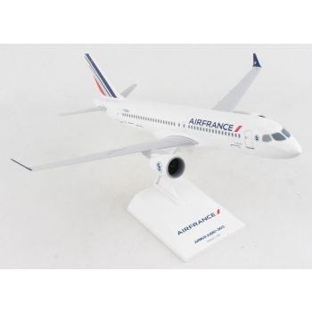SkyMarks 1095 Air France Airbus A220-300 1/100 Scale Model