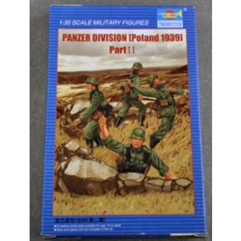 Trumpeter 0404 Panzer Division Poland 1939 Set II 1/35 Scale Model Figures