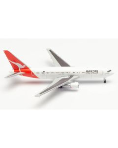 Herpa Wings 534383 Qantas Boeing 767-200 Centenary Series 1/500 Scale Model