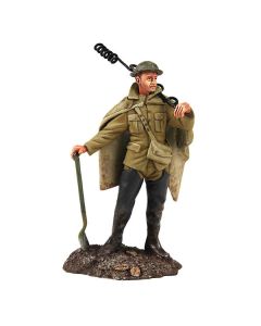 William Britain 23110 'The Work Party' Set #1 1916-18 British Infantry in Poncho