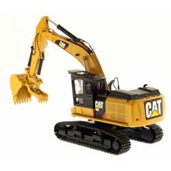 Diecast Masters Cat 568 GF Road Builder Scale Model