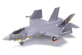 Tamiya 60794 Lockheed Martin F-35C Lightning II 1/72 Scale Plastic Model Kit